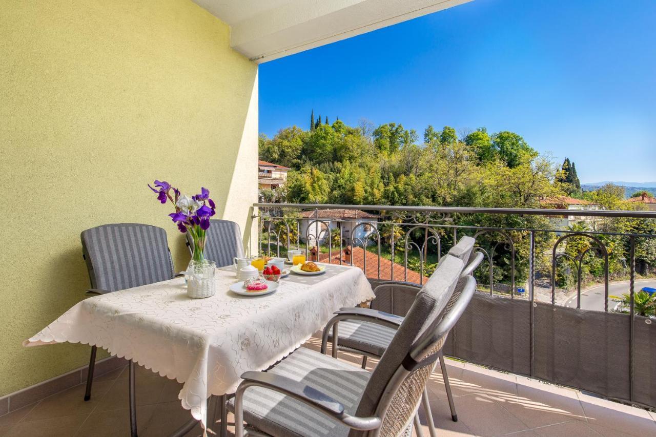 Light Summer Apartment With A Swimming Pool Opatija Buitenkant foto