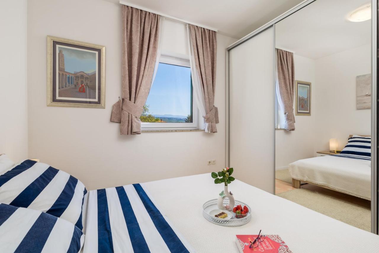 Light Summer Apartment With A Swimming Pool Opatija Buitenkant foto