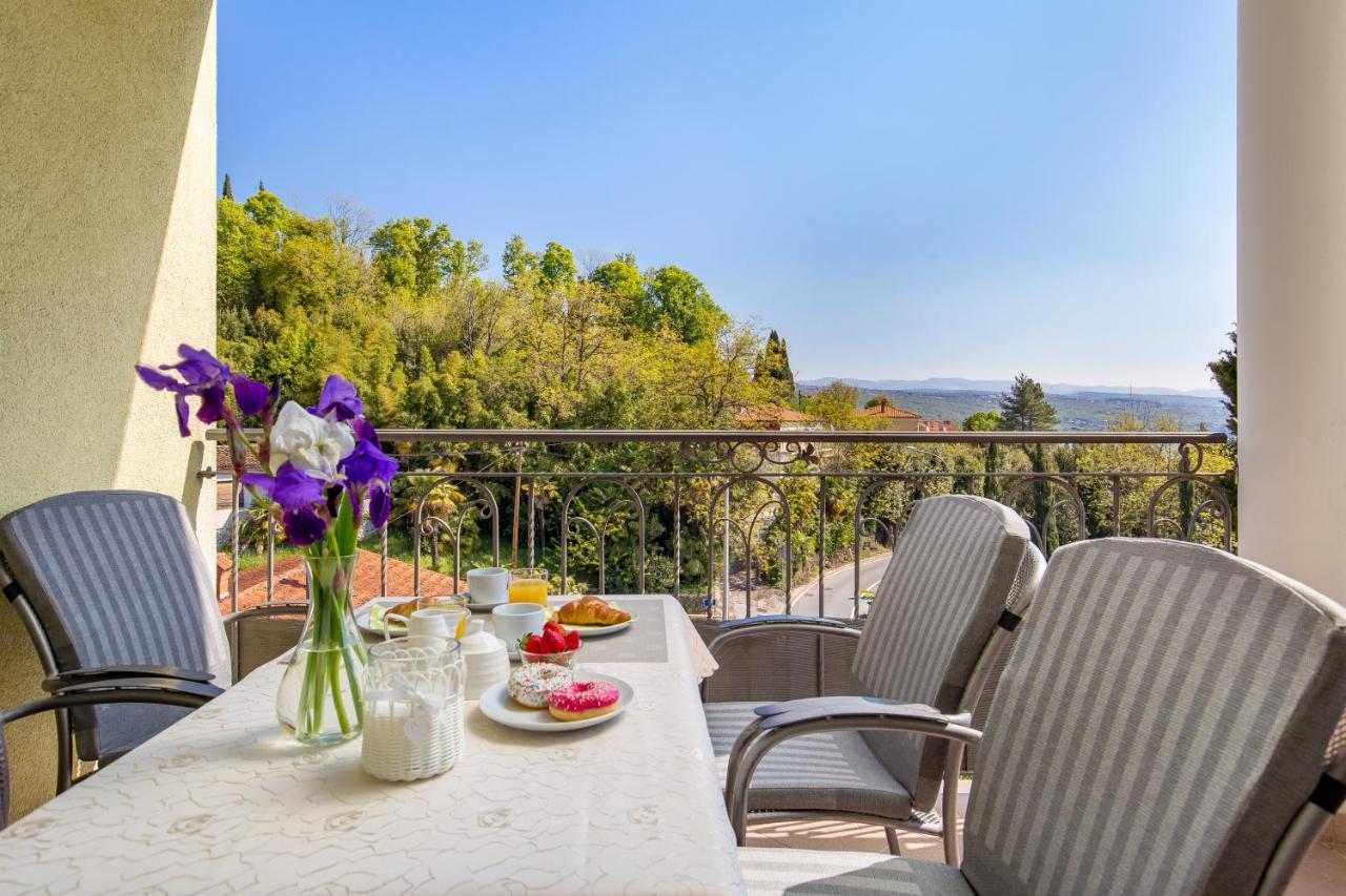 Light Summer Apartment With A Swimming Pool Opatija Buitenkant foto