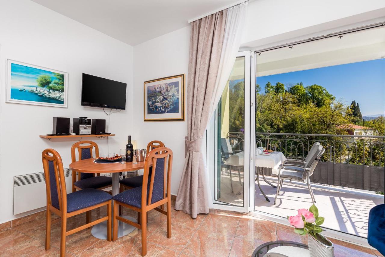 Light Summer Apartment With A Swimming Pool Opatija Buitenkant foto